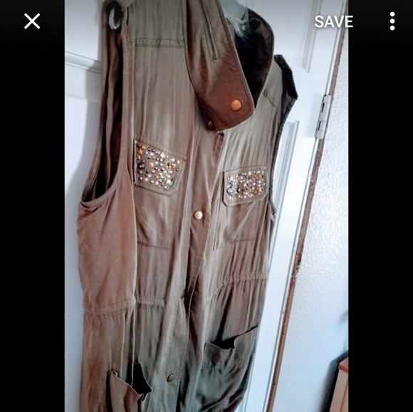 Umgee USA Military Green Vest - Picture 3 of 3